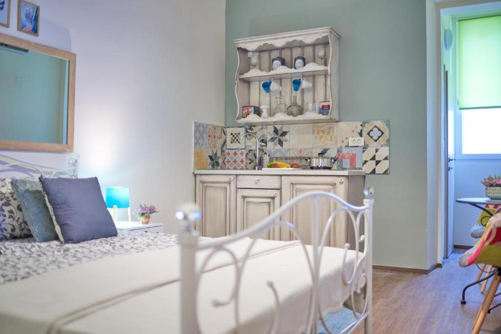 Old City Romantic Studios 2 Pula Buitenkant foto